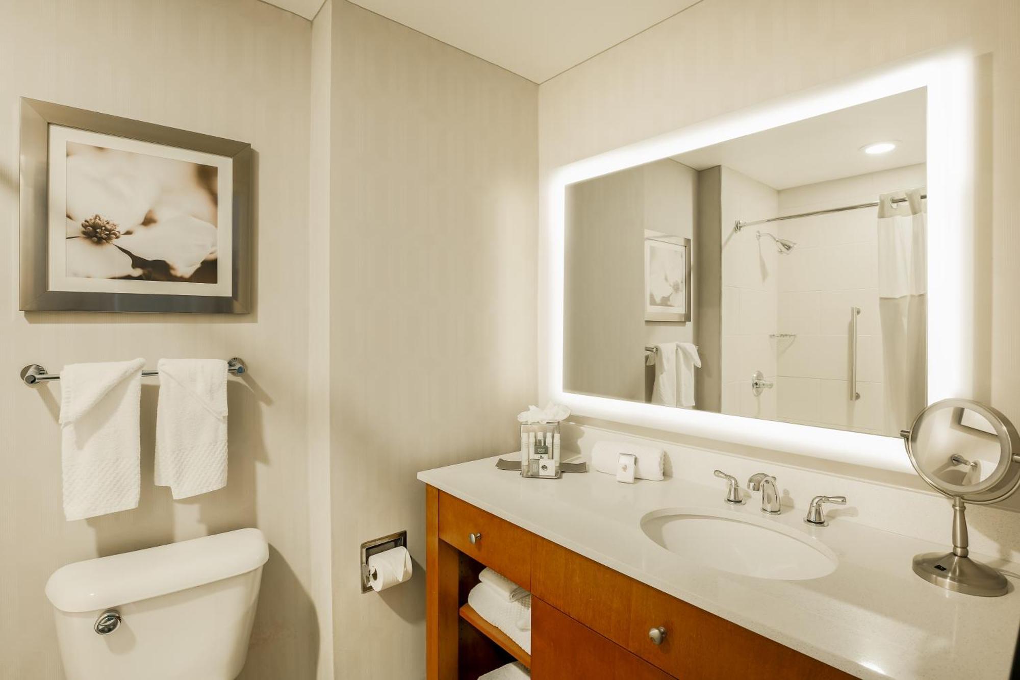 Hotel Doubletree By Hilton Atlanta Airport College Park Exterior foto