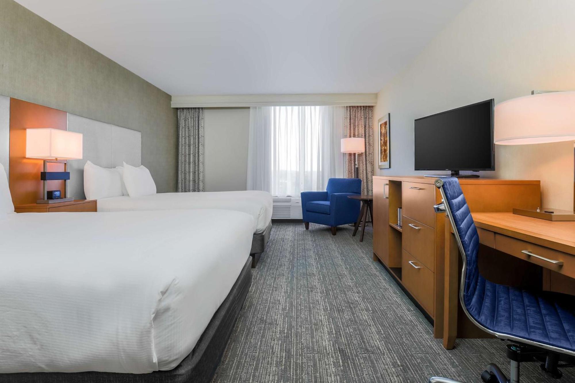Hotel Doubletree By Hilton Atlanta Airport College Park Exterior foto